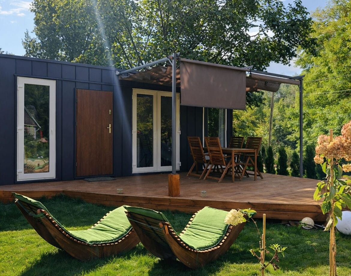 Domki Wisla66 nad Wisłą – strefa wypoczynku przy domkach