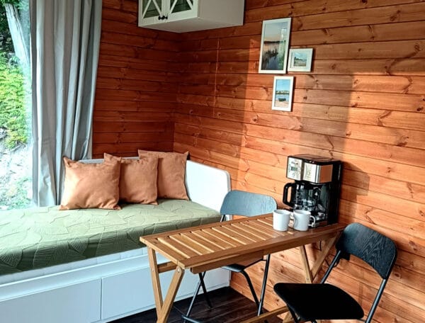 Salon w domku Wisla66 – komfortowe wnętrze domku nad Wisłą