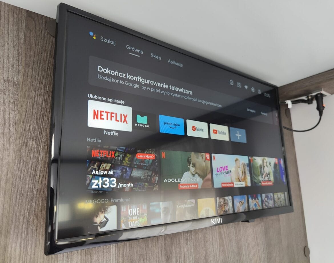 Telewizor Smart TV w kamperze